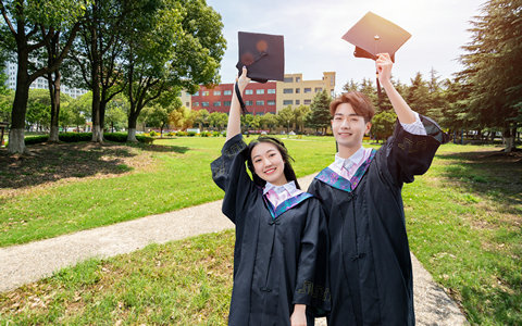 2026年上海戏剧学院在职研究生录取分数线