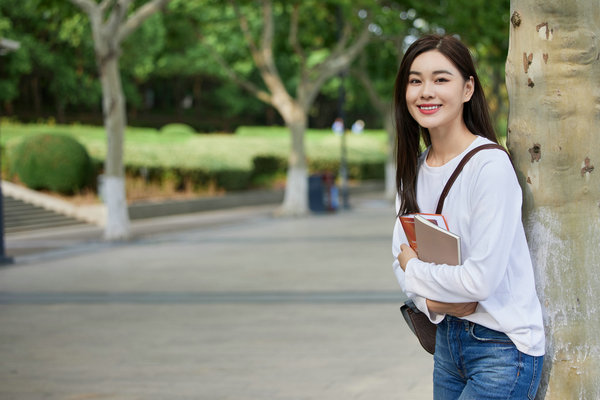 西班牙内布里哈大学在职研究生学费数额