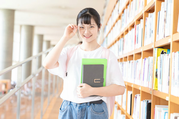 哲学在职研究生学费
