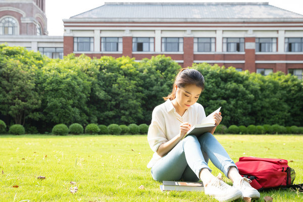 西安财经大学在职研究生报考人数