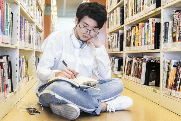 四川师范大学在职研究生课程方面