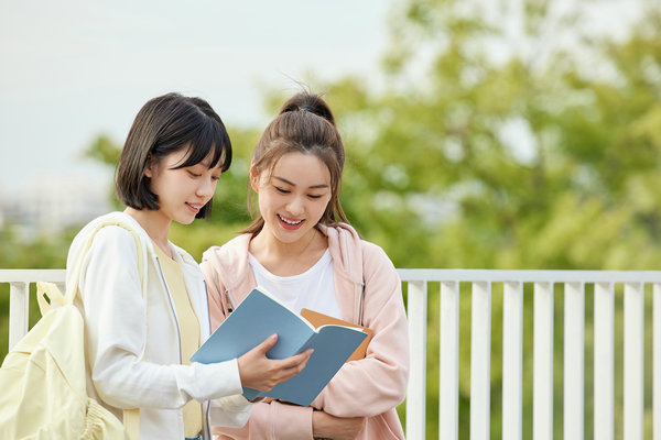 对外经济贸易大学在职研究生上课时间