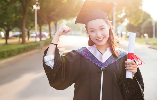 昆明理工大学在职研究生费用