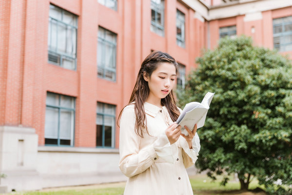 上海交通大学在职研究生费用