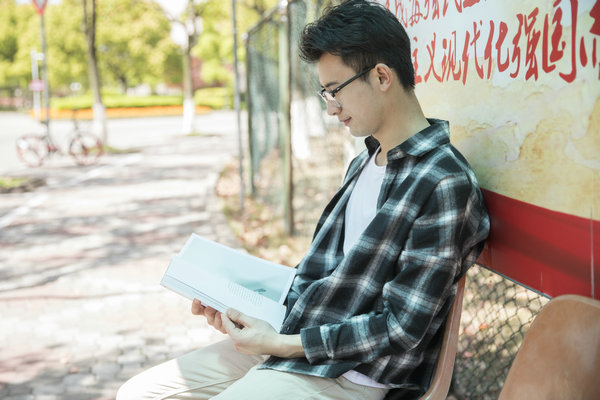 民族学在职研究生报名人数